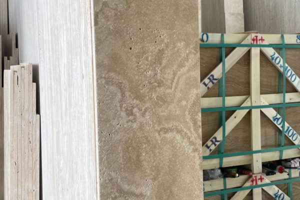 تراورتن عسلی